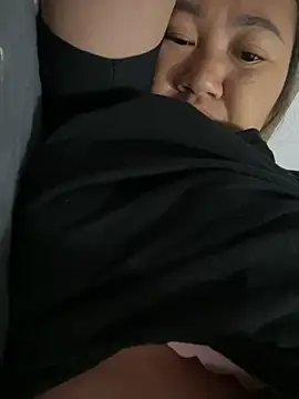 Puka2001 online show from March 2026 02:28:01 PM