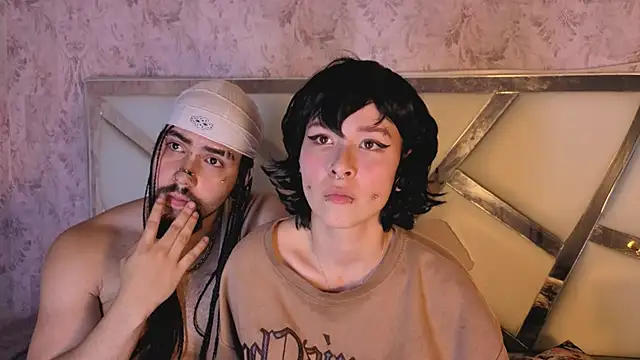 Snapshot of Benny_and_Mark chatting on February 2026 05:14:02 AM Benny and Mark online show from February 2026 05:14:02 AM