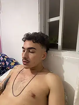 Snapshot of vanilla_Kush chatting on March 2026 02:05:02 AM vanilla Kush online show from March 2026 02:05:02 AM