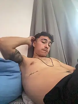 Snapshot of vanilla_Kush chatting on April 2026 06:05:02 PM vanilla Kush online show from April 2026 06:05:02 PM