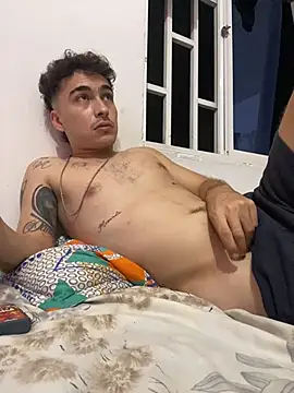 Snapshot of vanilla_Kush chatting on April 2026 04:39:01 AM vanilla Kush online show from April 2026 04:39:01 AM