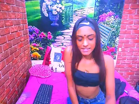 Snapshot of IndianPretty14u2Luv chatting on June 2026 05:09:02 AM IndianPretty14u2Luv online show from June 2026 05:09:02 AM