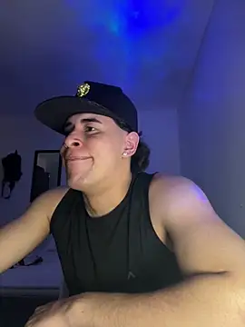 Maximuz1920 online show from March 2026 05:08:02 AM