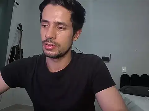 Snapshot of Cshunderlick chatting on February 2026 09:33:01 PM Cshunderlick online show from February 2026 09:33:01 PM