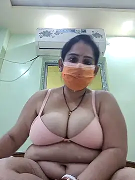 diyam4002 online show from February 2026 10:00:02 AM