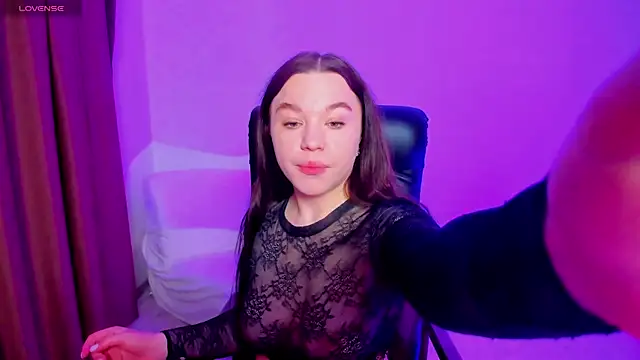 Mia Mia999 online show from April 2026 07:58:01 PM