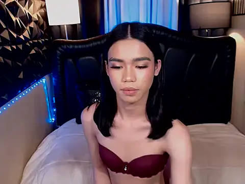 ItsurGirlMiana online show from February 2026 07:37:01 PM