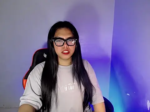 Snapshot of Seductive_Cockybella chatting on March 2026 04:43:01 PM Seductive Cockybella online show from March 2026 04:43:01 PM