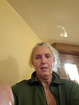 Snapshot of lukerya chatting on October 2025 04:35:02 PM lukerya online show from October 2025 04:35:02 PM