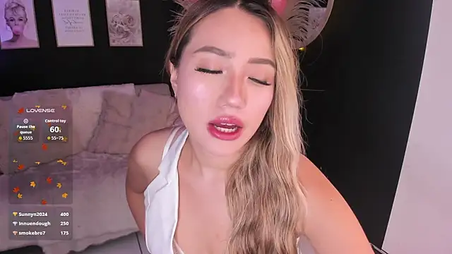 Isa cortes  online show from February 2026 01:34:01 PM