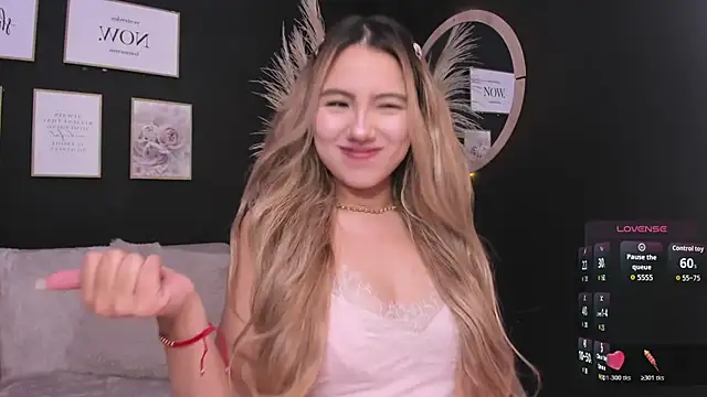 Isa cortes  online show from February 2026 12:46:01 PM