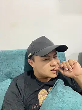 andresmahecha777 online show from March 2026 12:40:01 AM