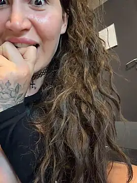 Snapshot of TattooGirlAlia chatting on July 2026 11:27:02 AM TattooGirlAlia online show from July 2026 11:27:02 AM