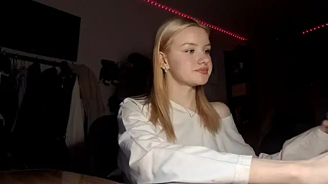 ChongTreece online show from February 2026 06:10:01 AM