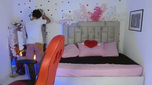 Caius fox online show from April 2026 11:46:02 AM