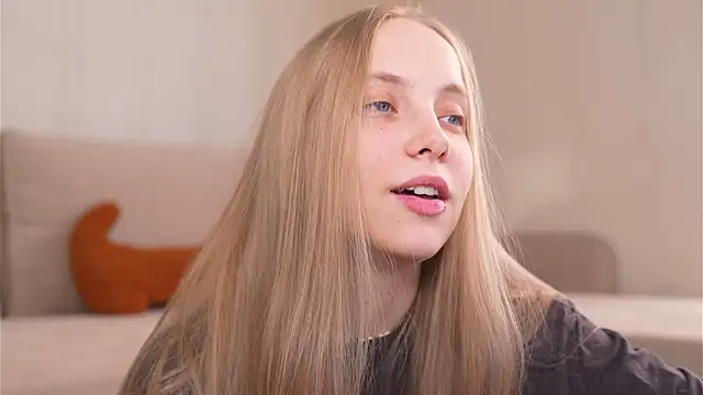 Snapshot of Appr0ved_ chatting on March 2026 03:04:02 PM Appr0ved online show from March 2026 03:04:02 PM