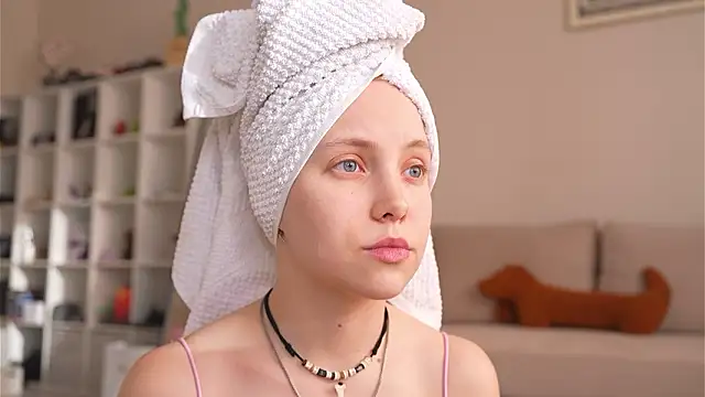 Snapshot of Appr0ved_ chatting on March 2026 02:27:01 PM Appr0ved online show from March 2026 02:27:01 PM