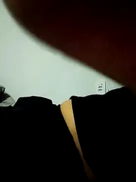 Snapshot of dilduarte26 chatting on April 2026 11:18:01 PM dilduarte26 online show from April 2026 11:18:01 PM