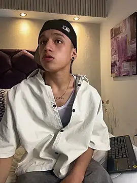 Dominik Souza online show from July 2026 08:57:01 PM