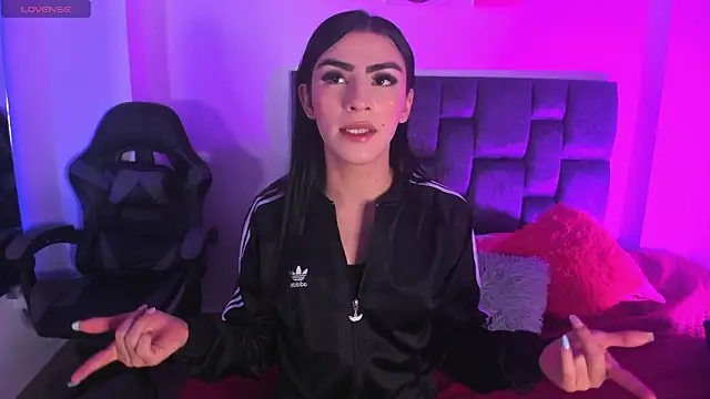 Isabella Moon9 online show from April 2026 11:38:01 AM