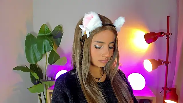 Lia flor online show from February 2026 03:56:02 AM