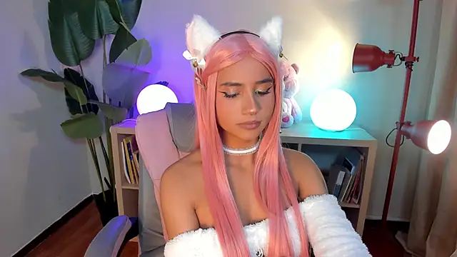 Lia flor online show from February 2026 03:46:02 AM