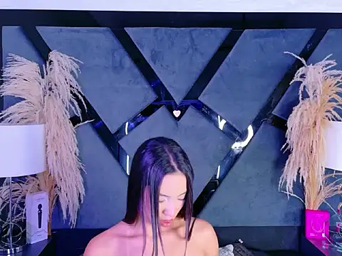 KylieWhitee online show from February 2026 04:17:02 AM