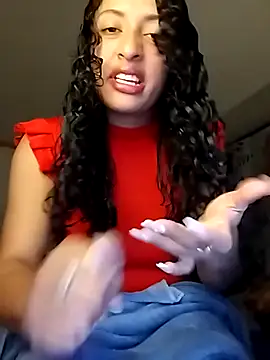 Snapshot of Churitos69 chatting on February 2026 02:07:02 AM Churitos69 online show from February 2026 02:07:02 AM