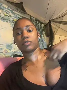 Snapshot of Ebonythroat777 chatting on March 2026 04:47:01 AM Ebonythroat777 online show from March 2026 04:47:01 AM