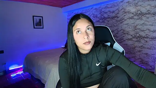 Snapshot of Camila_IRoose chatting on April 2026 12:50:02 PM Camila IRoose online show from April 2026 12:50:02 PM