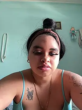 Snapshot of Aloyenita chatting on May 2026 10:10:01 AM Aloyenita online show from May 2026 10:10:01 AM