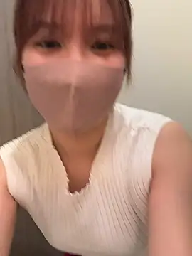 Snapshot of _3_mNm_3_ chatting on March 2026 11:21:01 AM 3 mNm 3 online show from March 2026 11:21:01 AM