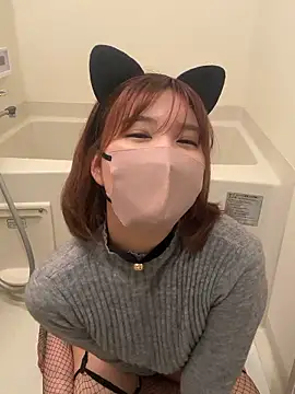 Snapshot of _3_mNm_3_ chatting on April 2026 01:52:01 PM 3 mNm 3 online show from April 2026 01:52:01 PM