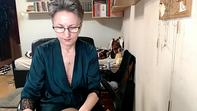 katemodel online show from October 2025 06:10:02 AM