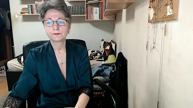 katemodel online show from October 2025 06:58:02 AM