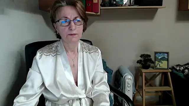 katemodel online show from April 2026 07:28:01 AM