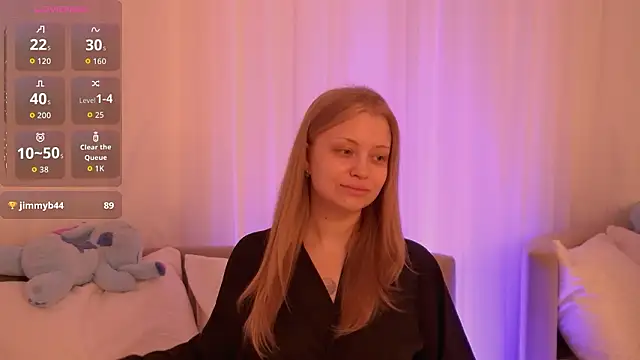 MollyHilton online show from March 2026 06:14:02 PM