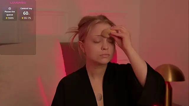 MollyHilton online show from March 2026 06:03:02 PM