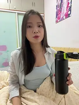 BIGBABYYEYE online show from February 2026 02:00:02 PM