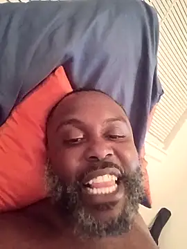 Snapshot of Droski21 chatting on May 2026 08:52:02 AM Droski21 online show from May 2026 08:52:02 AM
