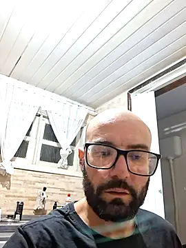 Robsonitj90 online show from July 2026 10:03:01 PM
