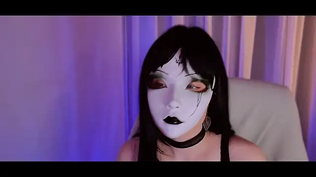 NoirLiliyaa online show from February 2026 06:33:01 PM