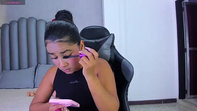 Shirleytaylor- online show from April 2026 11:44:02 AM