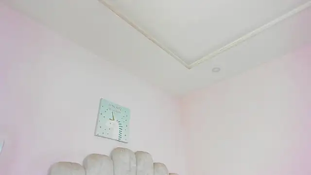 Snapshot of paula_cosioo chatting on April 2026 01:38:02 PM paula cosioo online show from April 2026 01:38:02 PM