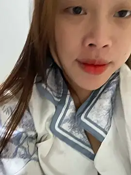 Snapshot of Emxinhka1 chatting on April 2026 07:44:01 PM Emxinhka1 online show from April 2026 07:44:01 PM