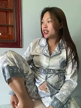 Snapshot of Emxinhka1 chatting on April 2026 07:36:02 AM Emxinhka1 online show from April 2026 07:36:02 AM