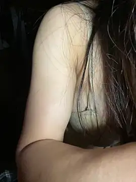 uyensexy online show from April 2026 02:31:01 PM