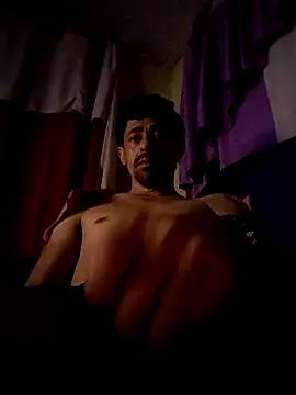 Snapshot of superred22 chatting on April 2026 02:14:01 AM superred22 online show from April 2026 02:14:01 AM