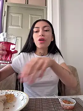 Bonny Eva online show from April 2026 07:52:01 PM