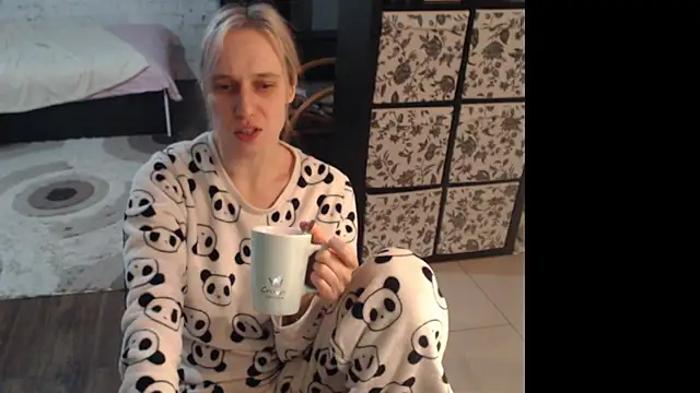 Snapshot of Your_guilty_pleasure1 chatting on February 2026 02:18:02 AM Your guilty pleasure1 online show from February 2026 02:18:02 AM